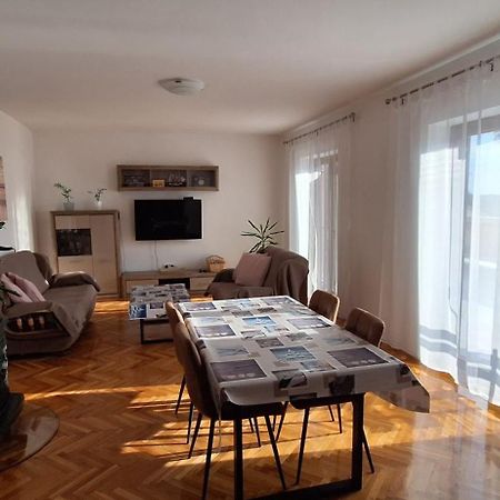 Apartments Valiza III Large Apartment - 3 Bedrooms And Parking Space I Apartments Valiza IV Senj  Zewnętrze zdjęcie